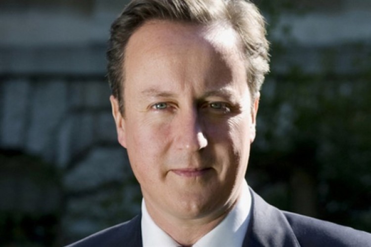 İngiltere Dışişleri Bakanı Cameron: "Holokost'un dehşeti hiçbir zaman unutulmamalı"