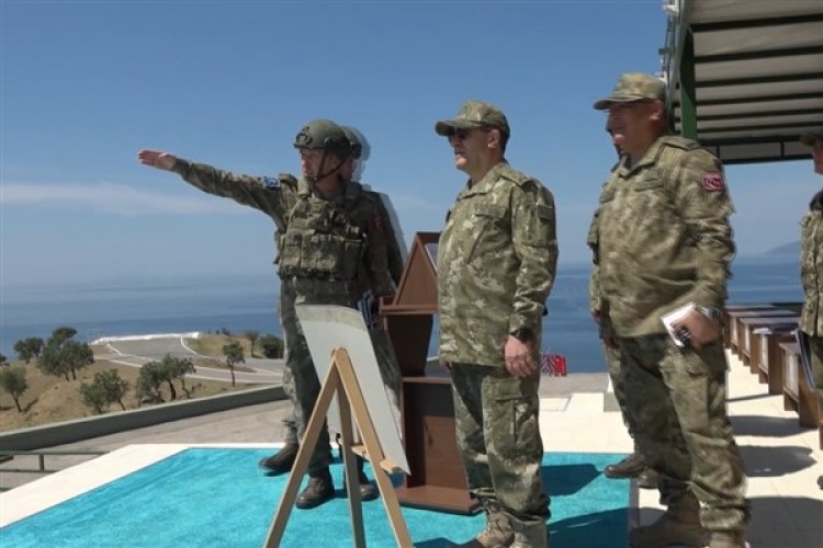 Kara Kuvvetleri Komutanı Orgeneral Bayraktaroğlu, İzmir'de
