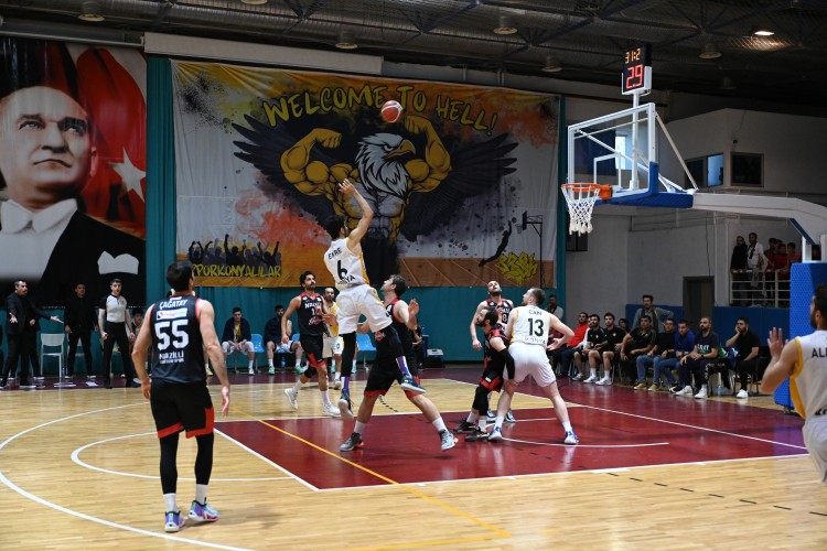 Konya Büyükşehir Belediyespor Türkiye Basketbol Ligi'ne yükseldi
