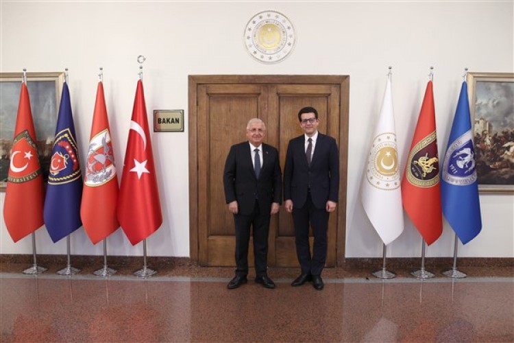 Bakan Güler, Santiago Büyükelçisi olarak atanan Ahmet İhsan Kızıltan'ı kabul etti