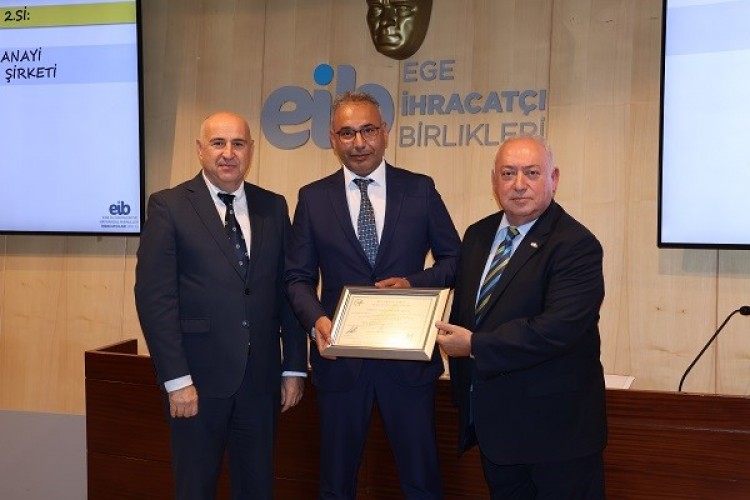 Muratbey'in 5 kıtadaki ihracat performansı ödüllendirildi