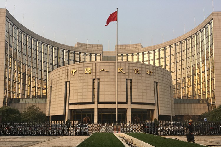 Çin kredi faizlerini düşürdü