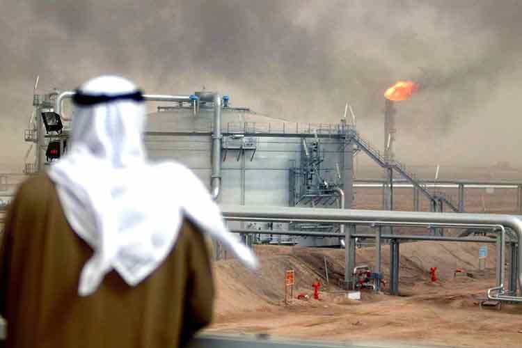 Arap ülkeleri petrol üretiminde kesintiye gidiyor
