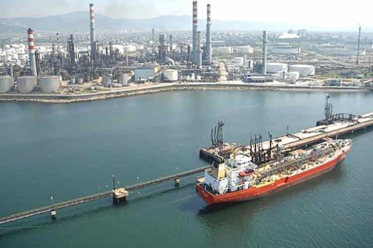 Türkiye'nin petrol ve doğalgaz ithalatı ocakta azaldı