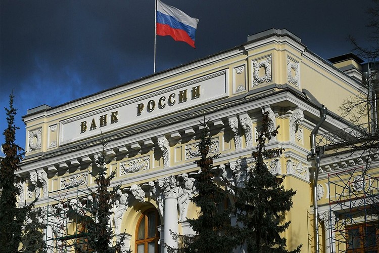 Rusya faizi yüzde 12'ye yükseltti