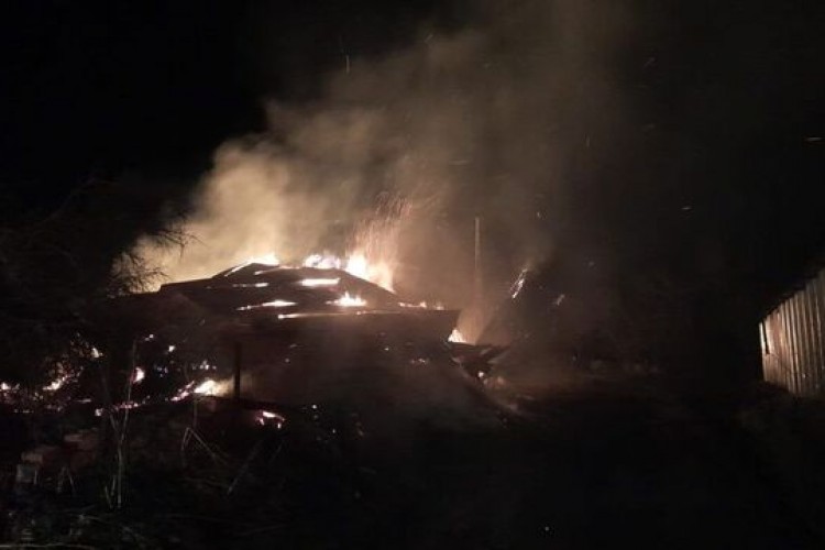 Kastamonu'da çıkan yangında bin 200 balya saman yandı