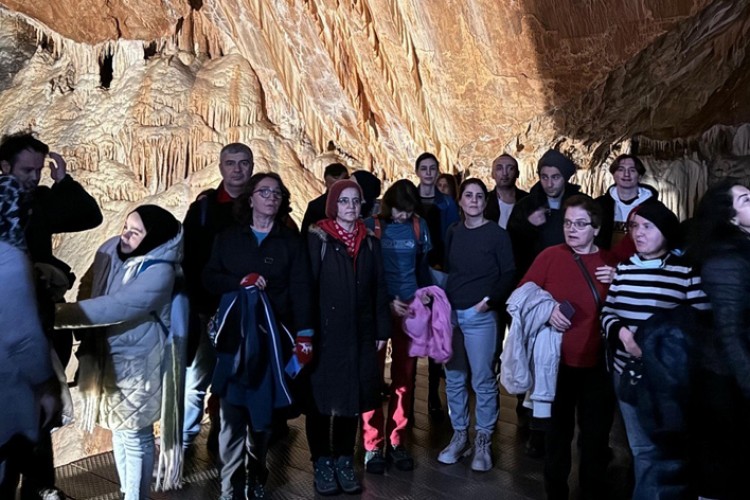 Türkiye'nin en büyük ikinci mağarasını ziyaret ettiler