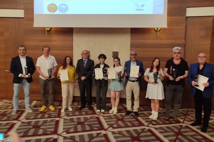 Dünyanın tek turizm karikatürleri yarışmasında ödüller dağıtıldı