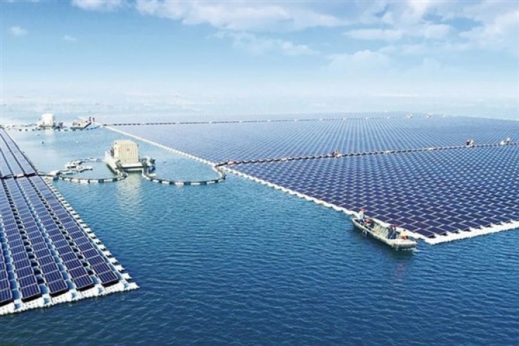 Çin'in en büyük 'güneş tarlası' haziranda üretime başlayacak