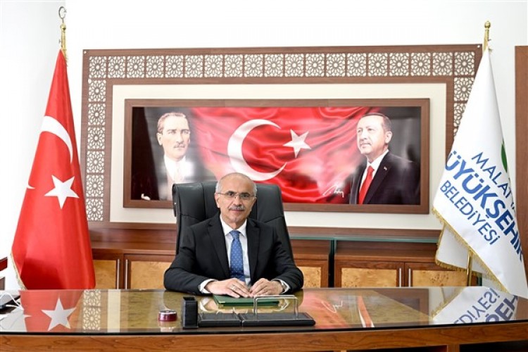 Başkan Er'den 23 Nisan Ulusal Egemenlik ve Çocuk Bayramı mesajı