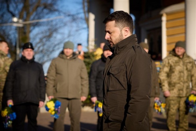 Zelenski: "Rusya, yılın başından bu yana 330'dan fazla füze ve 600 savaş drone'u fırlattı"