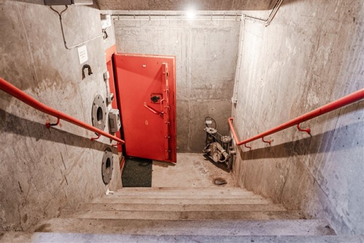 İsveç'te 500 kg'lık bombaya dayanıklı satılık sığınak