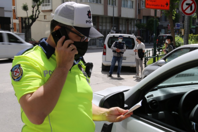 Eskişehir'de trafik polislerine güvenli sürüş eğitimi verildi