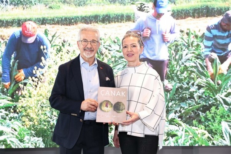Nilüfer'de enginarlı lezzetlerin anlatan "Çanak" isimli kitap tanıtıldı