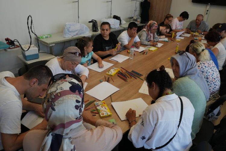 BALMEK'ten özel gereksinimli bireylere resim eğitimi