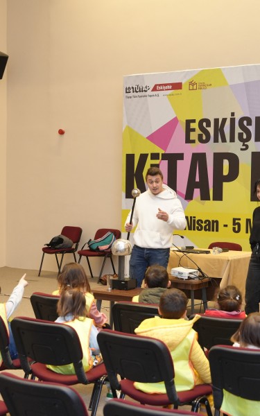Eskişehir 3. Kitap Fuarı'nda etkinlikler düzenlendi