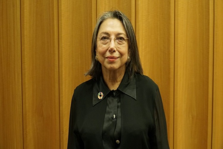 "Yetkin ve deneyimli kadınlar göç ederek cam tavanı kırmaya devam edecek"