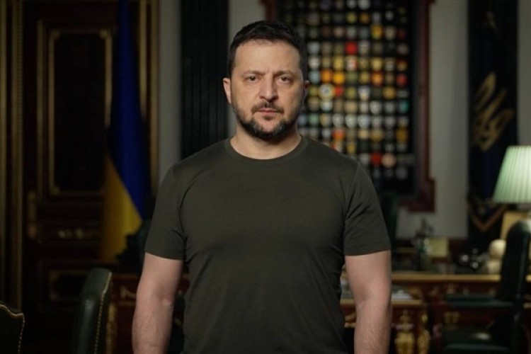 Zelenski: "Savaşta dirençli, kararlı olmaya devam etmeliyiz"