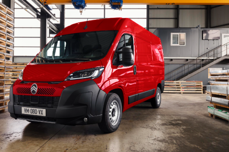 Yeni Jumper, yeni sürüş destek sistemlerini hizmete sunuyor