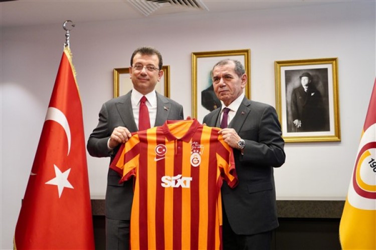 İmamoğlu, Galatasaray Kulübü Başkanı Özbek'i ziyaret etti
