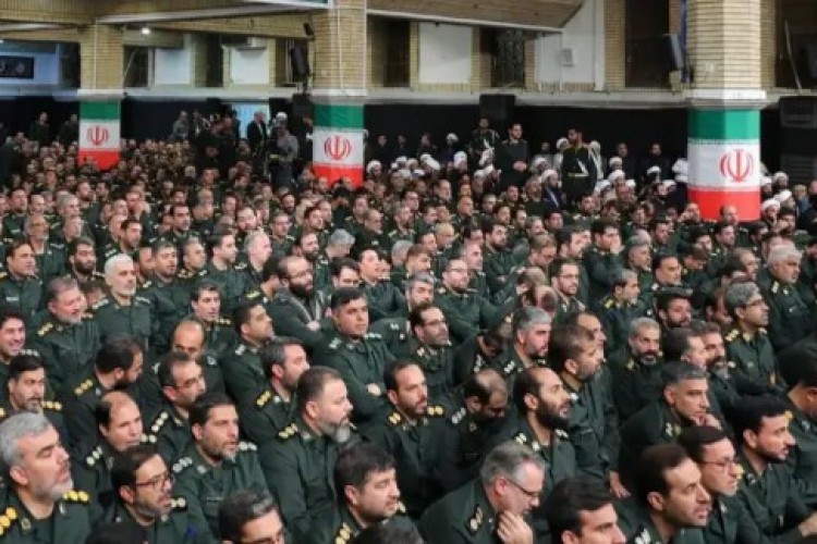 Kanada İran Devrim Muhafızları'nı terörist gruplar listesine ekledi