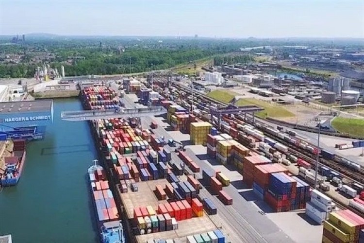 "AB'nin Xinjiang'dan yaptığı ithalat niçin büyük boyutta arttı?"