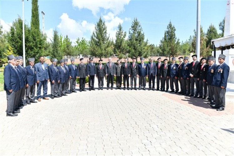 Şanlıurfa'nın düşman işgalinden kurtuluşunun yıl dönümü törenle kutlandı