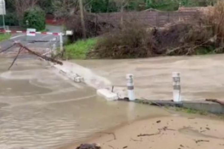 Fransa'daki fırtınalarda 4 kişi öldü, 4 kişi kayıp