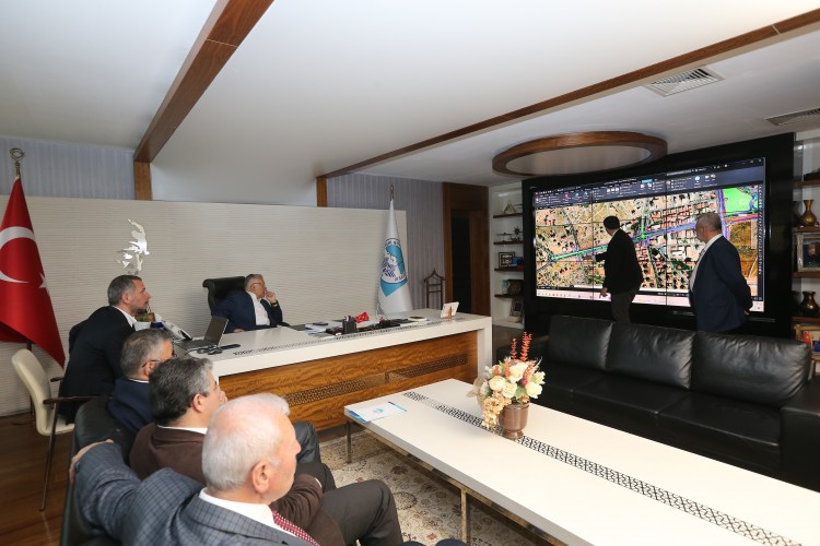 Başkan Büyükkılıç'a Kartal Katlı Kavşağı'yla ilgili bilgi aldı