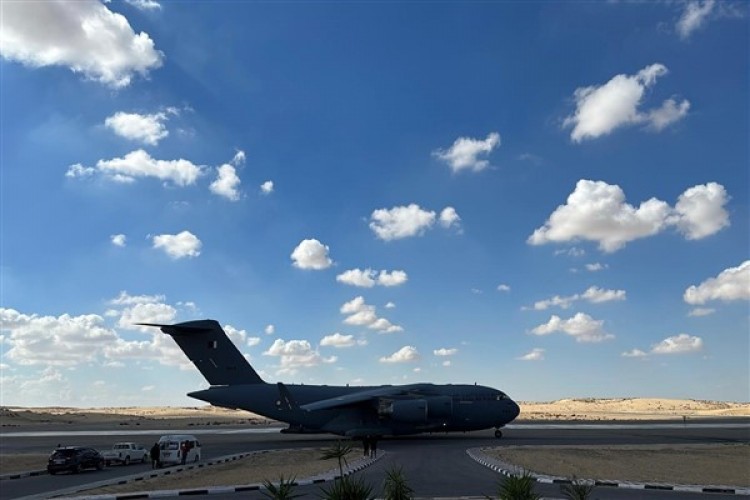 Katar, Gazze'ye 42 tonluk yardımda bulundu