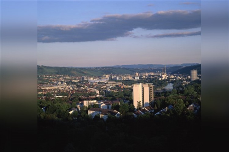Almanya'da "Çin'e Yatırım" etkinliği