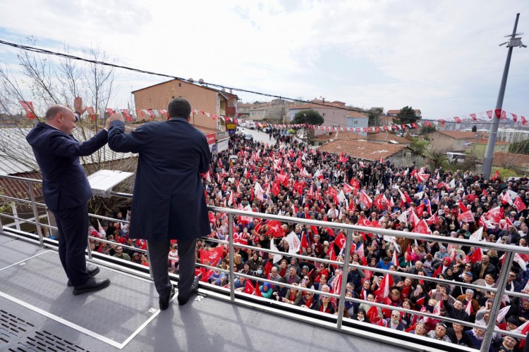 İmamoğlu: Biz, 10 yılda var ya 50 yıllık iş yaparız