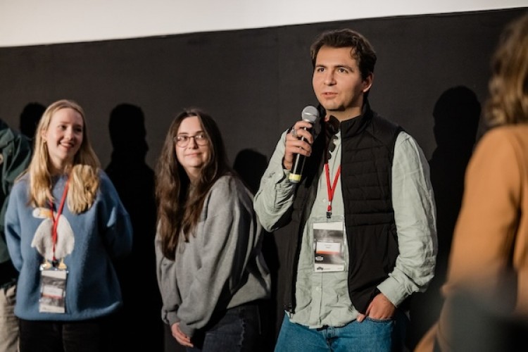 Genç yönetmen Nepal Arslan'ın tez filmi Kabuk, en iyi film seçildi