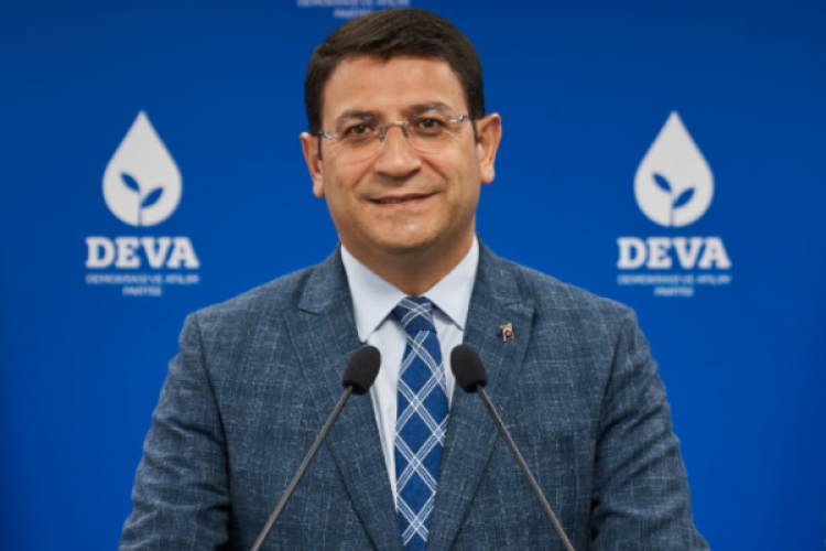 DEVA Partili Şahin, KKTC'nin Barış ve Özgürlük Bayramı'nı kutladı