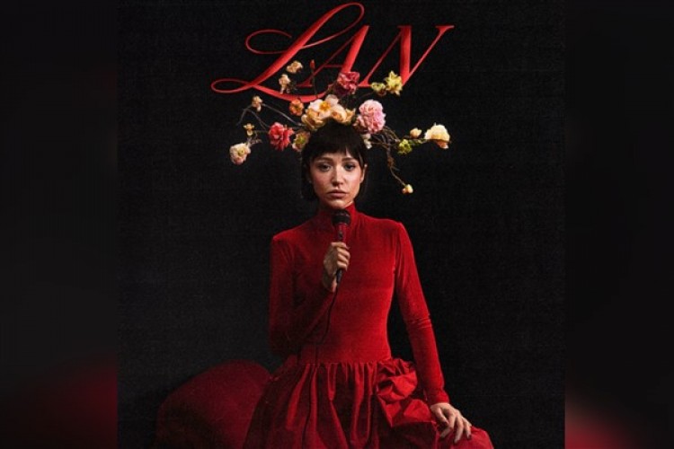 Zeynep Bastık Muud ve dünya listelerinde zirvede