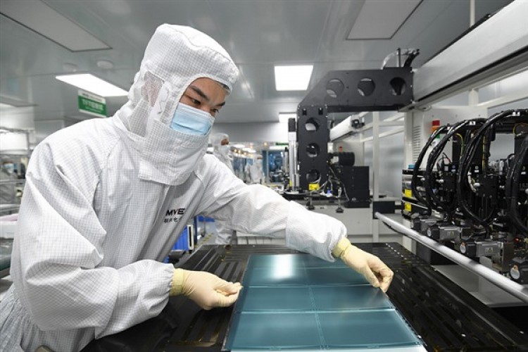 Çin'de iki ayda 234 milyon cep telefonu, 43 milyon laptop üretildi