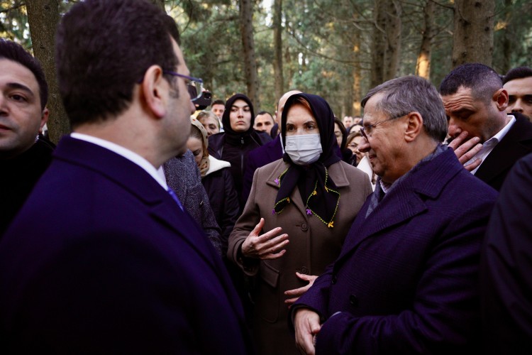 İmamoğlu, acı gününde Akşener'i yalnız bırakmadı