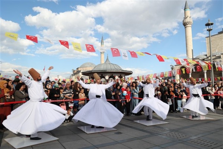 Mevlana ve ailesinin Konya'ya gelişinin 796. yılı kutlanıyor