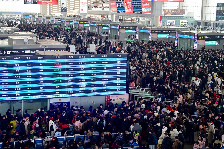 Bahar Bayramı'nın ilk gününde 189 milyon kişi yola çıktı