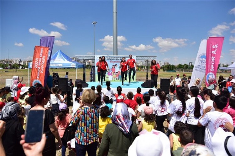 Kayseri'de Koruyucu Aile Günü etkinliği düzenlendi