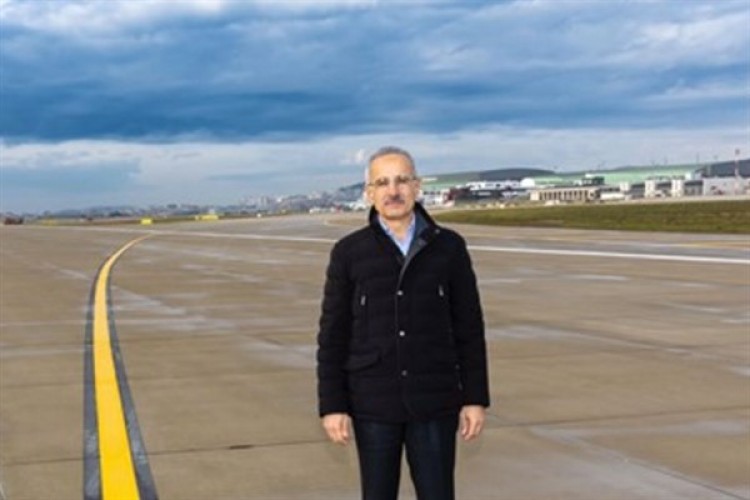 Bakan Uraloğlu: TÜRKSAT 6A'nın yörünge yolculuğu için planlanan ateşlemeler devam ediyor