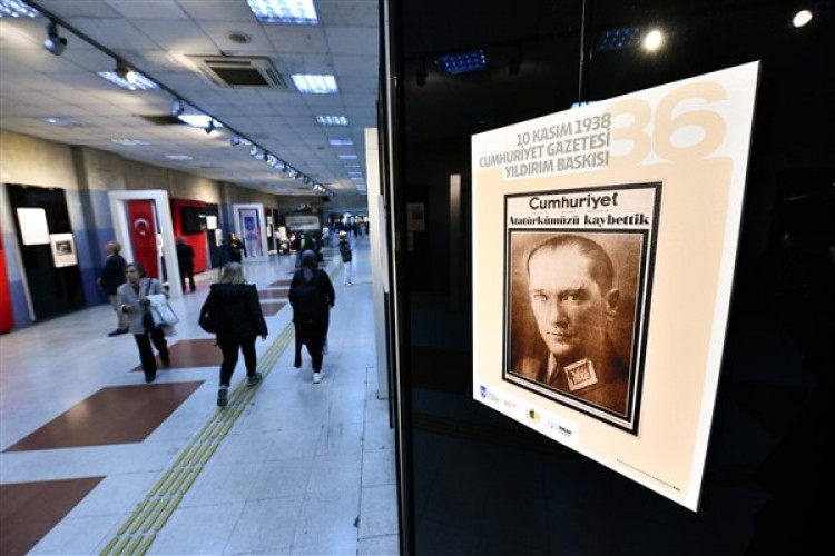 Ankara Büyükşehir Belediyesi'nden Ulus Zafer Anıtı Sergisi