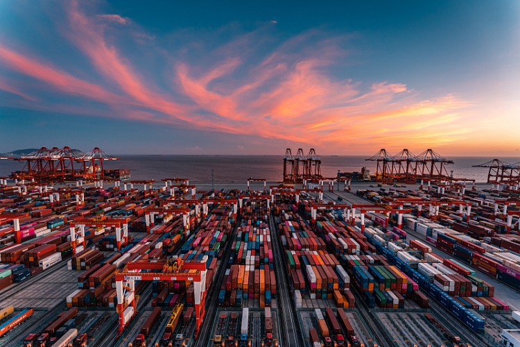 Çin'in dış ticareti yılın ilk çeyreğinde 10 trilyon yuanı geçti