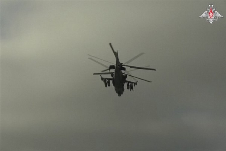 Rusya'nın Ukrayna'daki akaryakıt depolarını vurduğu belirtiliyor