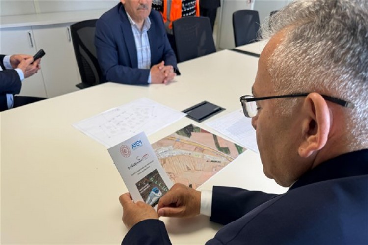 Başkan Büyükkılıç'tan YHT projesinin şantiyesinde inceleme yaptı