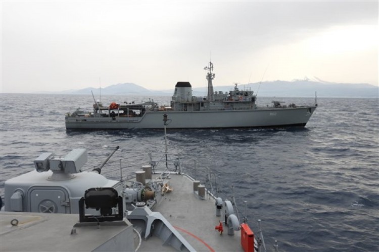 TCG Anamur, Ege Denizi'nde eğitimler icra etti