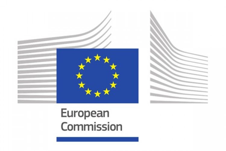 Estonya, Fransa ve Polonya, Avrupa'nın savunma hazırlığının "acilen" artırılmasını istedi