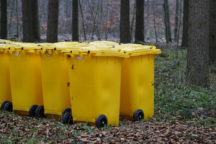 Ormanlardan 1 günde 313 ton çöp toplandı