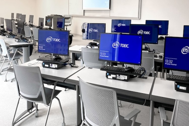 Acıbadem Üniversitesi, Anadolu Yakası'nın ilk TOEIC test merkezi oldu