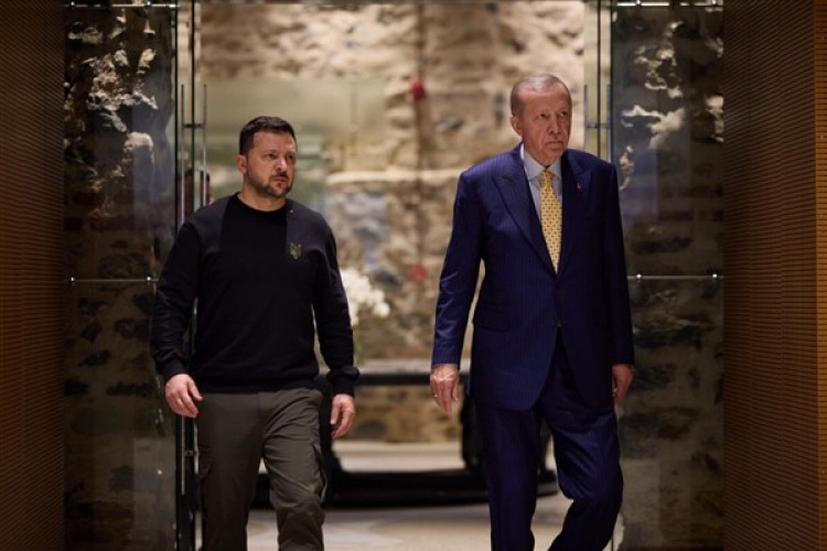 Zelenski: Ukrayna ile Türkiye arasındaki görüşmeler her zaman samimi ve verimli geçiyor